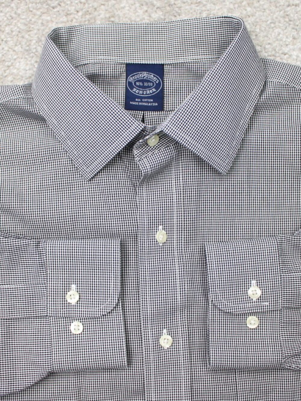 Brooks Brothers Shirt Mens 16 1/2, 32/33 Black/White Non-Iron Cotton Long Sleeve